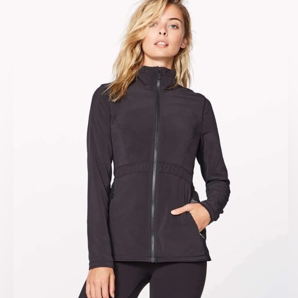 Lululemon Round Trip Jacket Womens Size 6 Full Zip Slim Fit Jacket in Olive